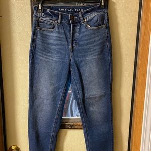 American Eagle Hi-Rise Tom Girl Jeans